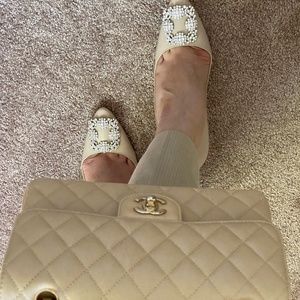 Meet your Posher, Aini